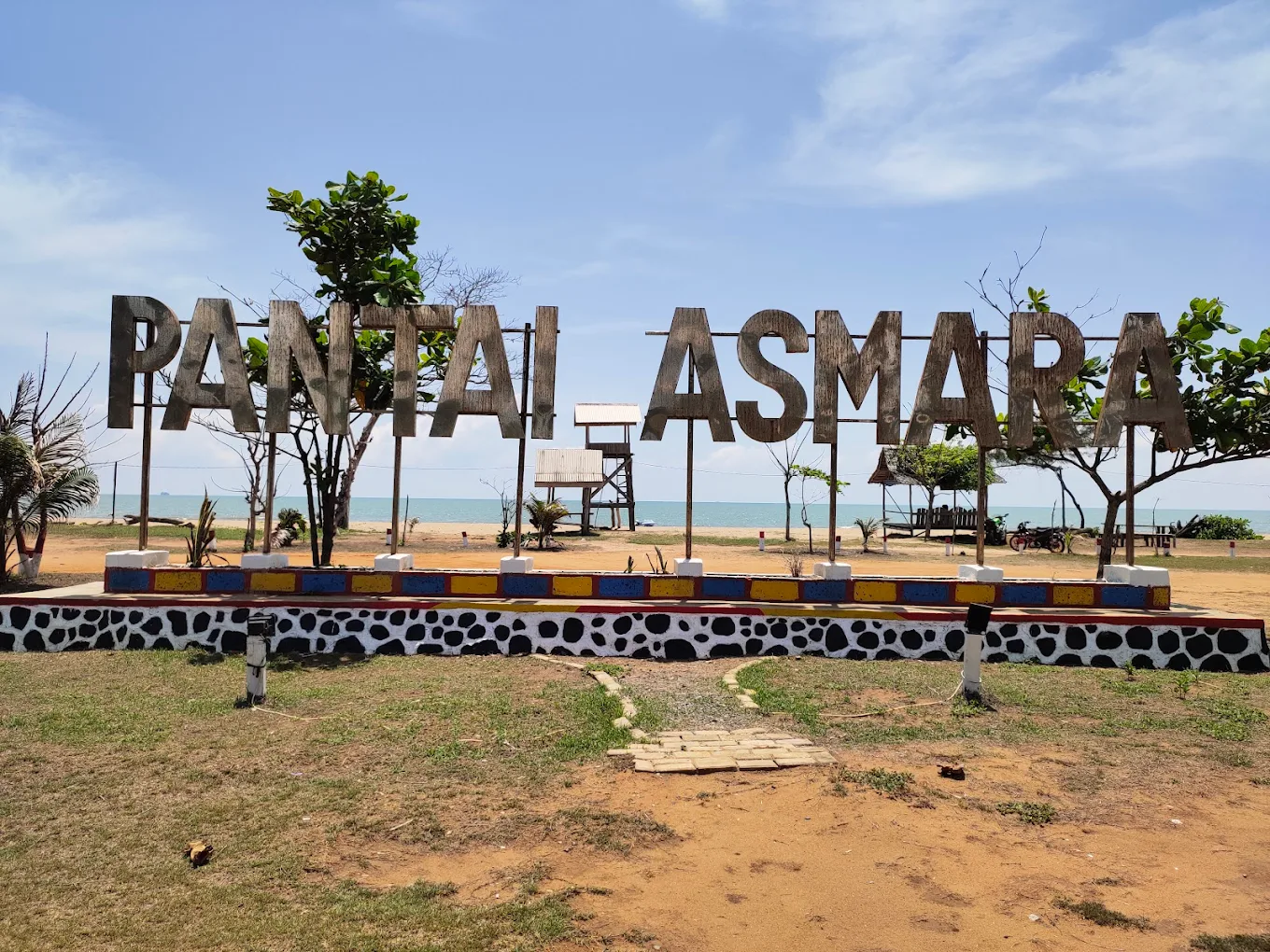Pantai Asmara